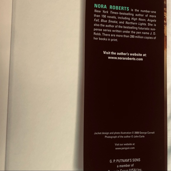 Nora Roberts Strangers in Death Hardback book - Picture 3 of 4